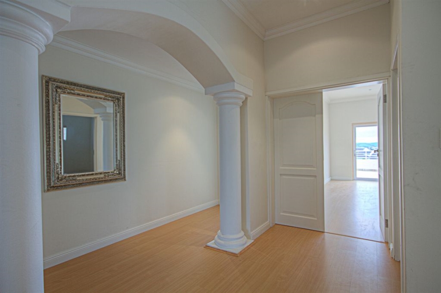 4 Bedroom Property for Sale in Royal Alfred Marina Eastern Cape